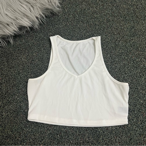 SHEIN White High Neck V-Neck Cropped Basic Ribbed Tank Top Casual Cute Shirt M - Picture 9 of 13